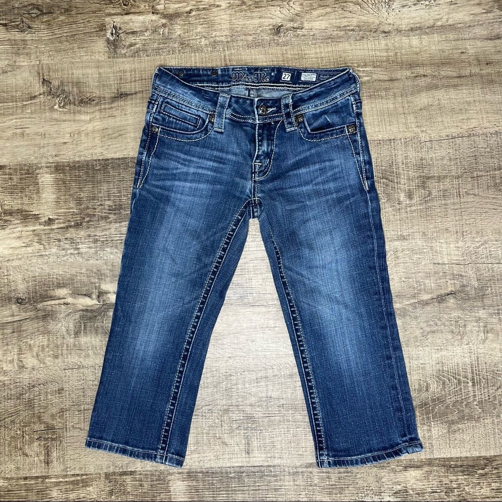Women's 27 Miss Me cropped jeans Signature Capri, Button Pockets